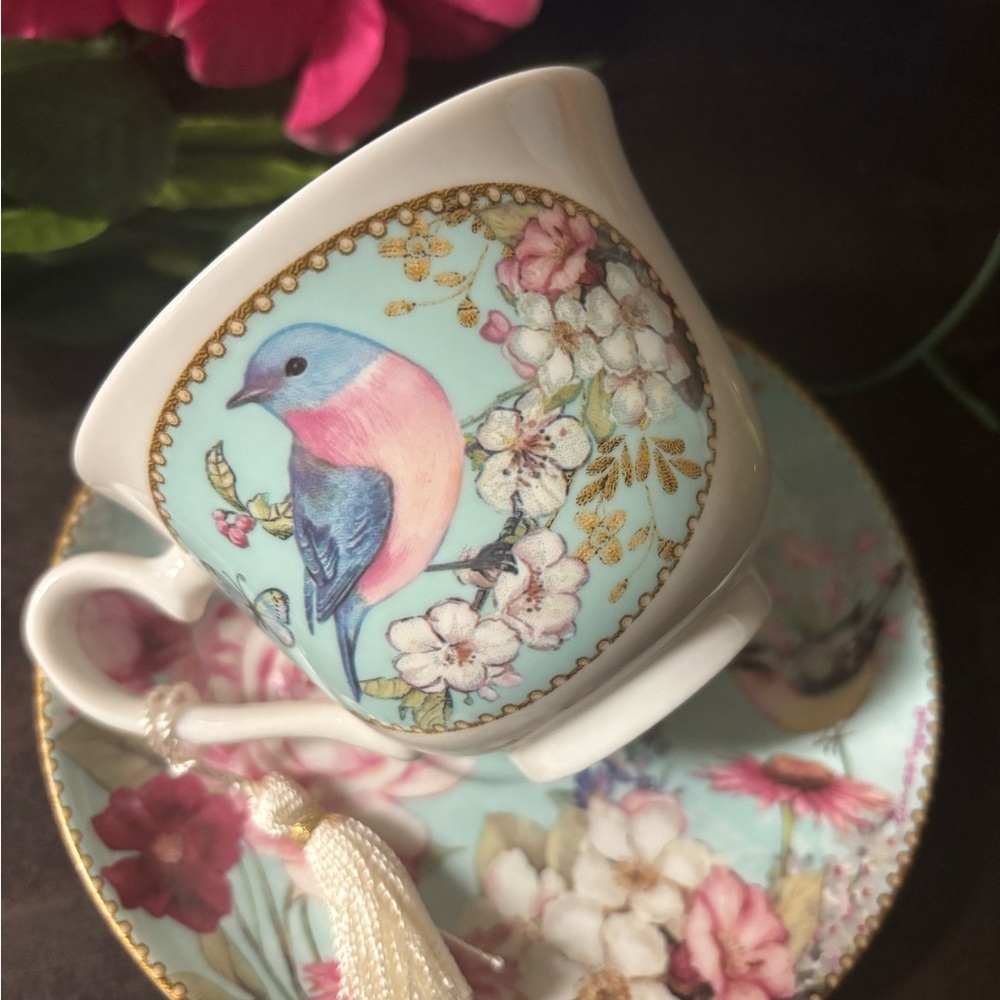 Floral Bird Teacup and Saucer Set - Picture 4 of 6